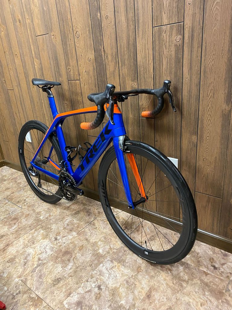 Used Trek Madone 9.9 2018 2018 Road & Gravel, Blue — image 2 of 34