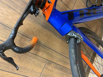 Used Trek Madone 9.9 2018 2018 Road & Gravel, Blue — image 30 of 34