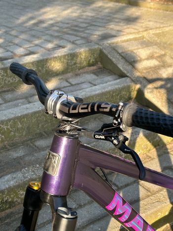 Used Marin Alcatraz 2 2025 2025 Mountainbike, Purple, 26 — image 1 of 4