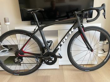 Brugt Trek Domane SRAM Red eTap AXS 2018 Road & Gravel — billede 1 af 4