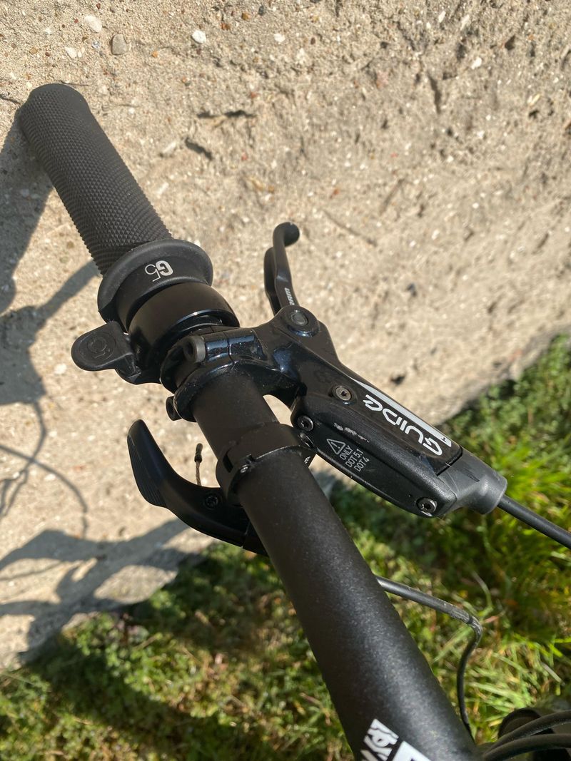 Canyon Spectral 5 2021 2021 Mountainbike d'occasion — image 7 sur 10