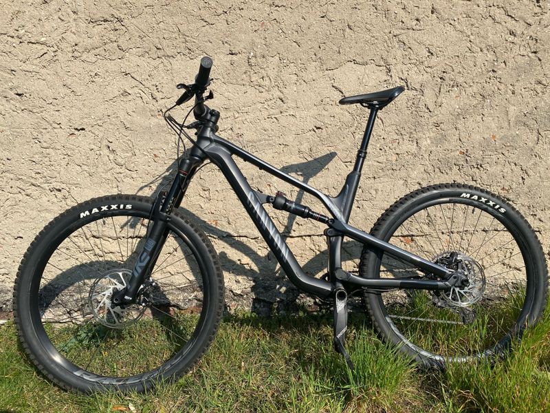 Canyon Spectral 5 2021 2021 Mountainbike d'occasion — image 1 sur 10