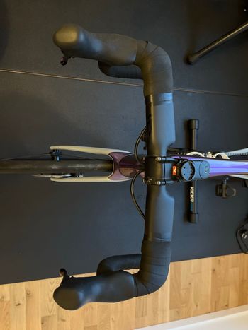 Used Trek Émonda SL 6 2024 2024 Road & Gravel — image 4 of 9