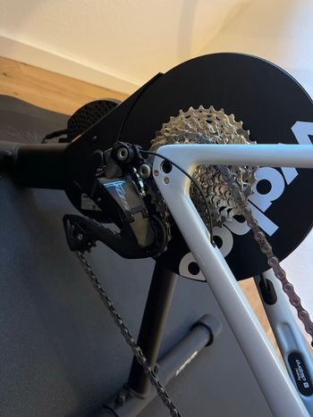 Used Trek Émonda SL 6 2024 2024 Road & Gravel — image 3 of 9