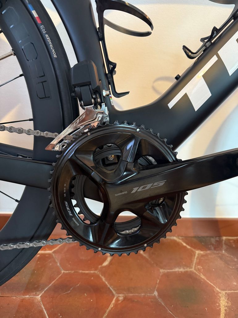 Used Trek Madone SL 6 Gen 7 2024 2024 Road & Gravel, Black — image 5 of 7