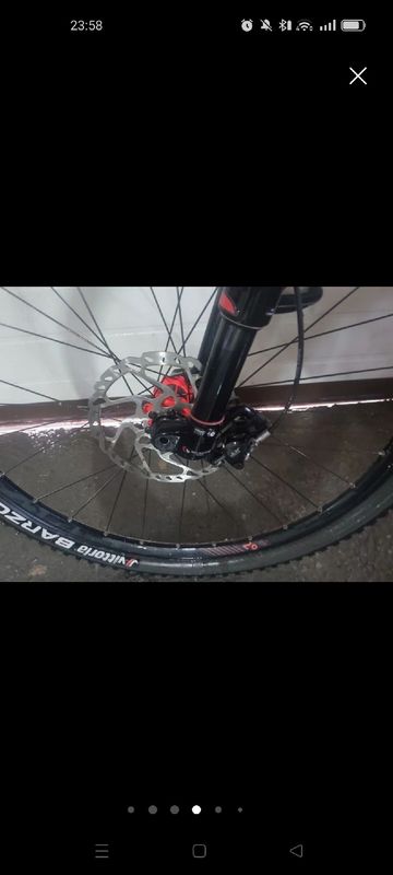 Tweedehands CUBE Race Shimano Deore XT 2017 Mountainbike — afbeelding 5 van 6