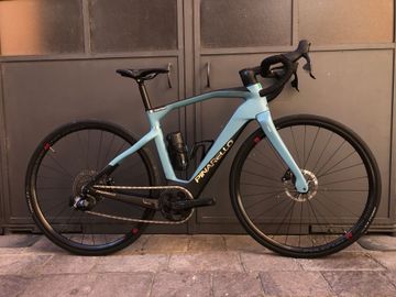 Pinarello Nytro SRAM Rival eTap AXS 2024 Road & Gravel usato
