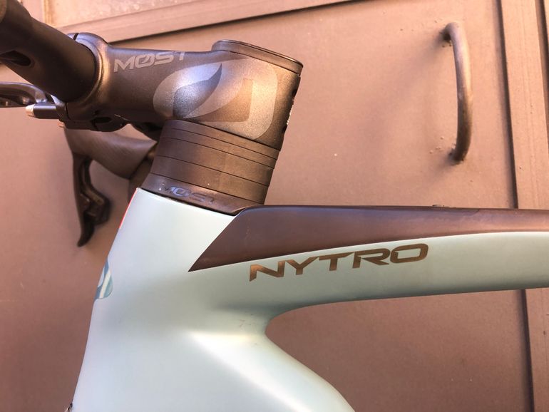 Pinarello Nytro SRAM Rival eTap AXS 2024 Road & Gravel usato, Blu — immagine 10 di 11