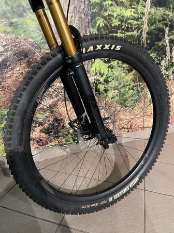 Lapierre Zesty AM CF 9.9 2021 2021 Mountainbike usato, Nero — immagine 7 di 10