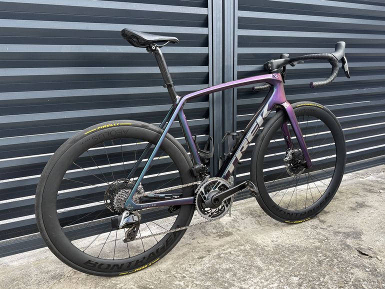 Brugt Trek Emonda SRAM Red eTap AXS 2022 Road & Gravel — billede 2 af 16
