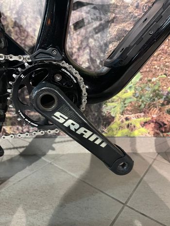 Used Specialized Enduro Pro 650b 2018 2018 Mountainbike, Green, 27.5 — image 4 of 13