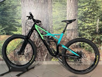Used Specialized Enduro Pro 650b 2018 2018 Mountainbike, Green, 27.5 — image 13 of 13