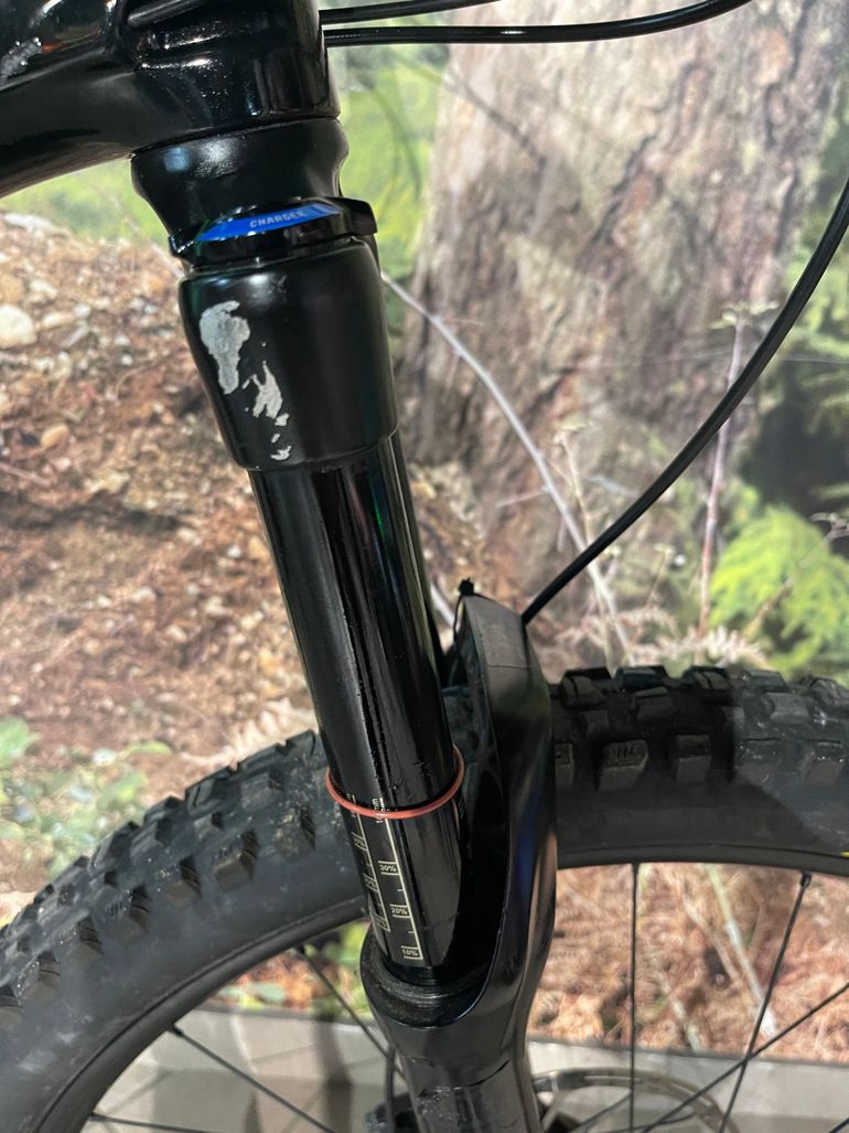Used Specialized Enduro Pro 650b 2018 2018 Mountainbike, Green, 27.5 — image 9 of 13