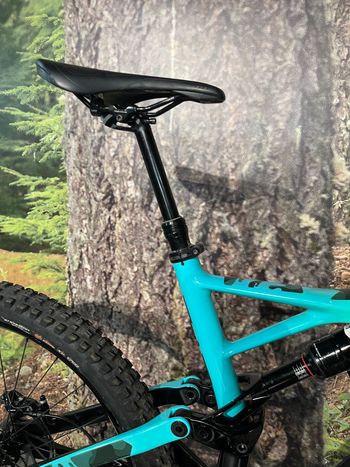 Used Specialized Enduro Pro 650b 2018 2018 Mountainbike, Green, 27.5 — image 7 of 13