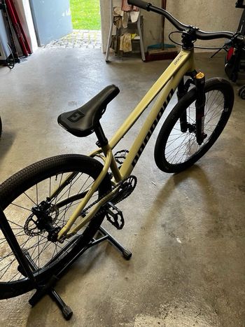 Used Propain TRICKSHOT AL 2023 2023 Mountainbike, Black, 26 — image 5 of 7