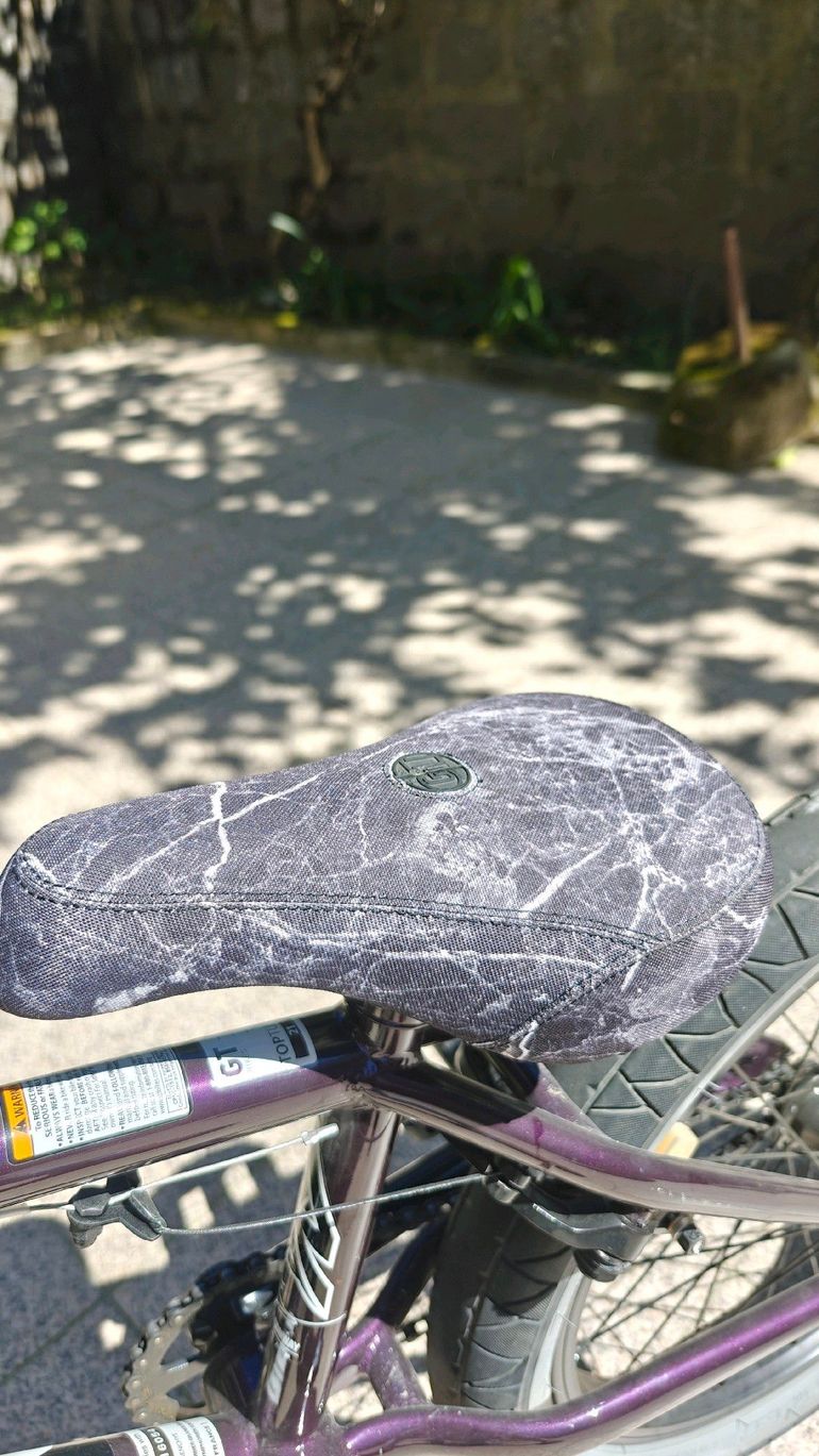 GT BMX 2018 Mountainbike usato, Viola — immagine 4 di 8