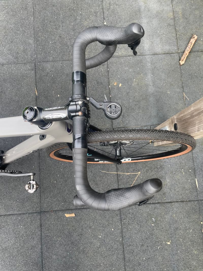 Used Cannondale Supersix Shimano Ultegra Di2 2021 Road & Gravel, Light Gray — image 3 of 7
