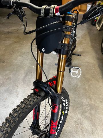 Brugt YT Industries Tues Pro Race 27 2022 2022 Mountainbike — billede 4 af 9