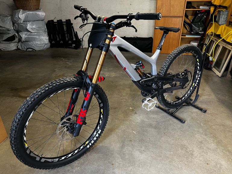 Brugt YT Industries Tues Pro Race 27 2022 2022 Mountainbike — billede 7 af 9