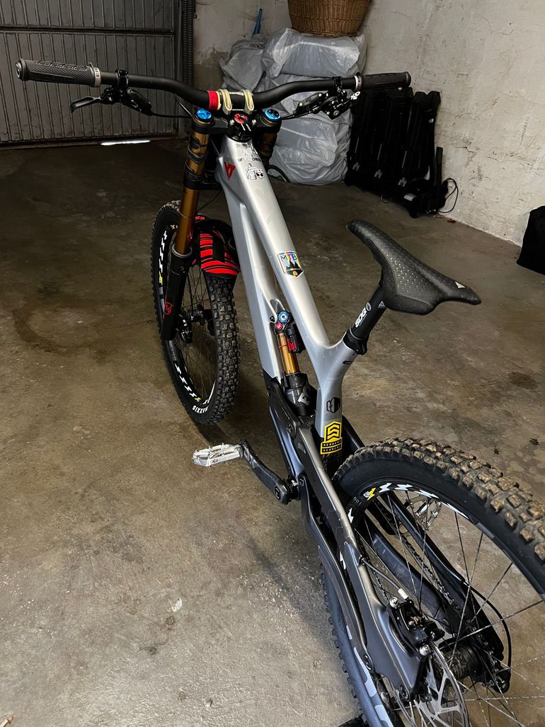 Brugt YT Industries Tues Pro Race 27 2022 2022 Mountainbike — billede 5 af 9