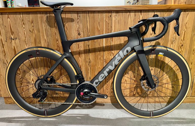 Cervélo S5 2025 Road & Gravel usato, Nero — immagine 2 di 3