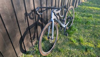 Used Canyon Ultimate CF SL 7 Di2 2025 2025 Road & Gravel, Light Gray — image 4 of 5