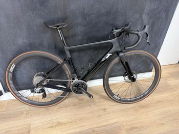 Used 3T RACEMAX Rival/Force 2x12 Zipp 303 Firecrest 2024 Road & Gravel