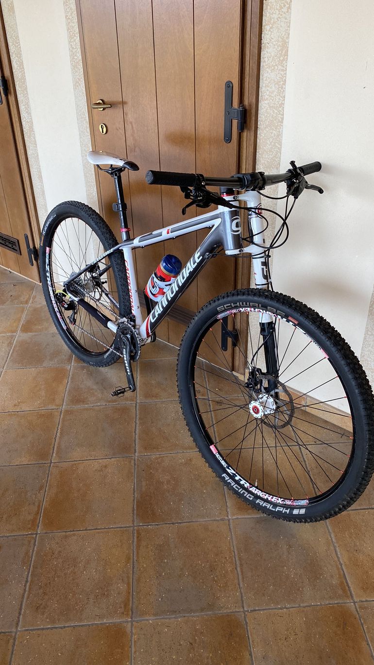 Used Cannondale F-si Carbon 2 lefty 2017 2017 Mountainbike, White — image 3 of 3