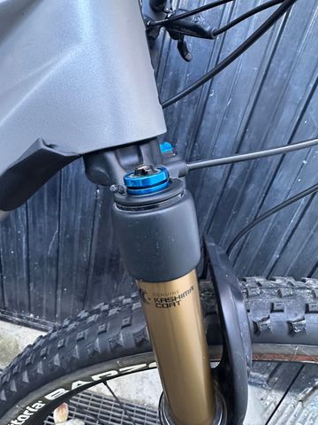 Used BMC TwoStroke 01 2023 Mountainbike, Light Gray — image 5 of 7