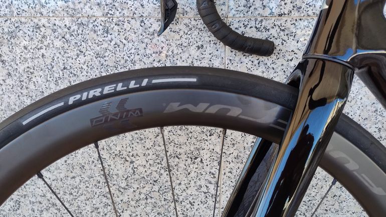 Colnago V4Rs 2025 2025 Road & Gravel usato, Nero — immagine 10 di 14