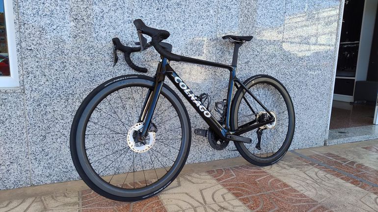 Colnago V4Rs 2025 2025 Road & Gravel usato, Nero — immagine 2 di 14