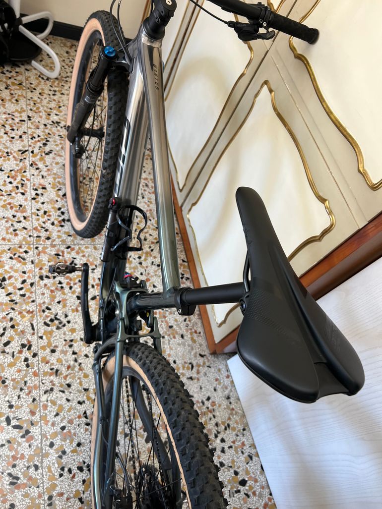 Giant Anthem 29 1 2021 2021 Mountainbike usato, Verde — immagine 9 di 16