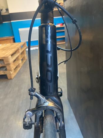 Used Focus IZALCO RACE 9.8 2019 2019 Road & Gravel, Black — image 2 of 10