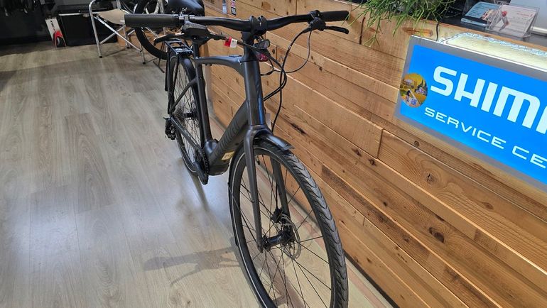 Tweedehands Specialized vado sl 2024 Road & Gravel — afbeelding 2 van 3