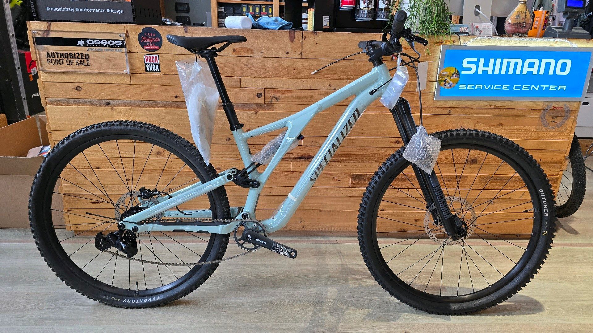 Skärmdump av 30bet-appens gränssnitt som visar spelmenyn och bonusalternativ