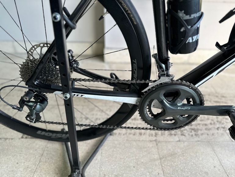 Scott Addict 30 disc 2019 2019 Road & Gravel usato, Bianco — immagine 3 di 6