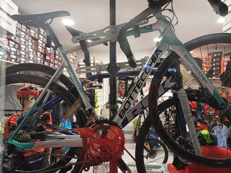 Bottecchia 8avio Revolution 2022