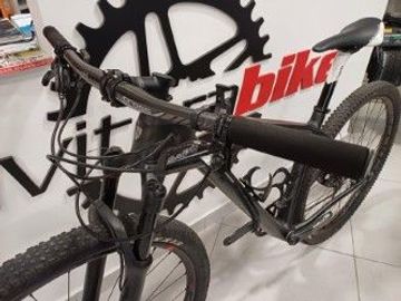 Used Trek Procaliber 9.8 2019 Mountainbike, Black — image 13 of 16