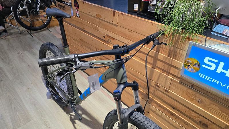 Used Trek Roscoe 6 2023 2023 Mountainbike, Green, 27.5 — image 3 of 3