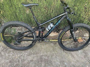 Used Trek Slash 8 2020 2020 Mountainbike, Black, 29 — image 4 of 4