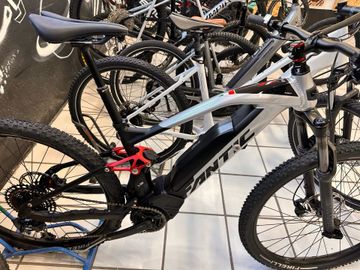 Brugt Fantic XTF 1.5 Race-Y 2024 2024 Mountainbike — billede 3 af 3