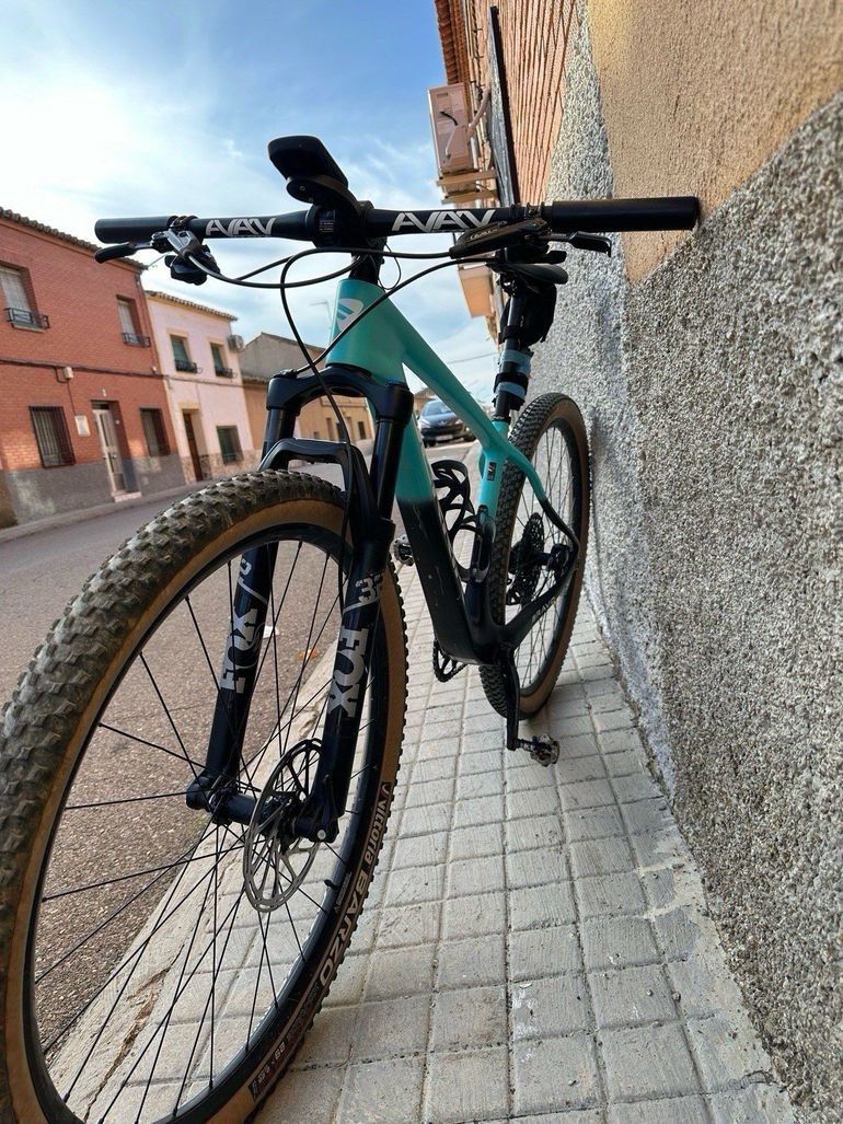 Used Berria BRAVO 7 2022 2022 Mountainbike, Blue, 29 — image 3 of 8