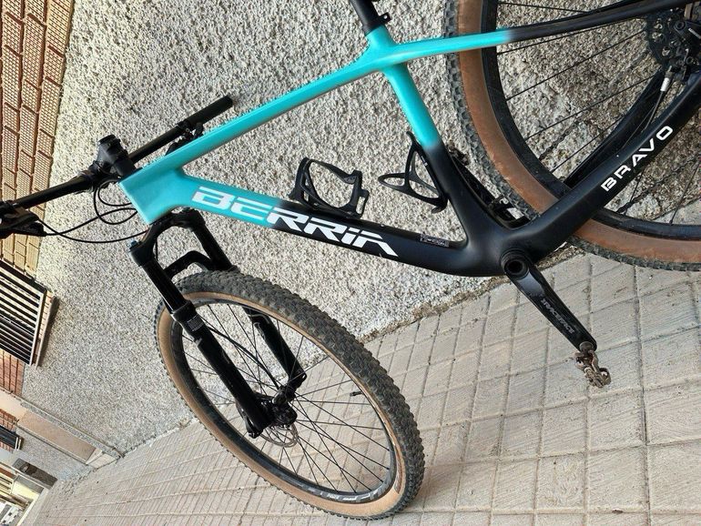 Used Berria BRAVO 7 2022 2022 Mountainbike, Blue, 29 — image 7 of 8
