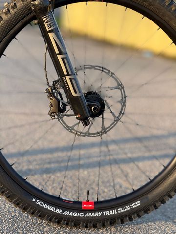 Brugt Santa Cruz VALA R / Carbon C 2025 2025 Mountainbike — billede 3 af 6