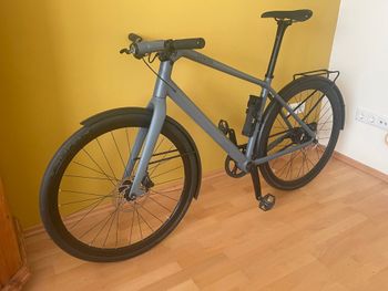 Used Canyon Commuter 9 LTD 2022 2022 Road & Gravel, Light Gray — image 2 of 6