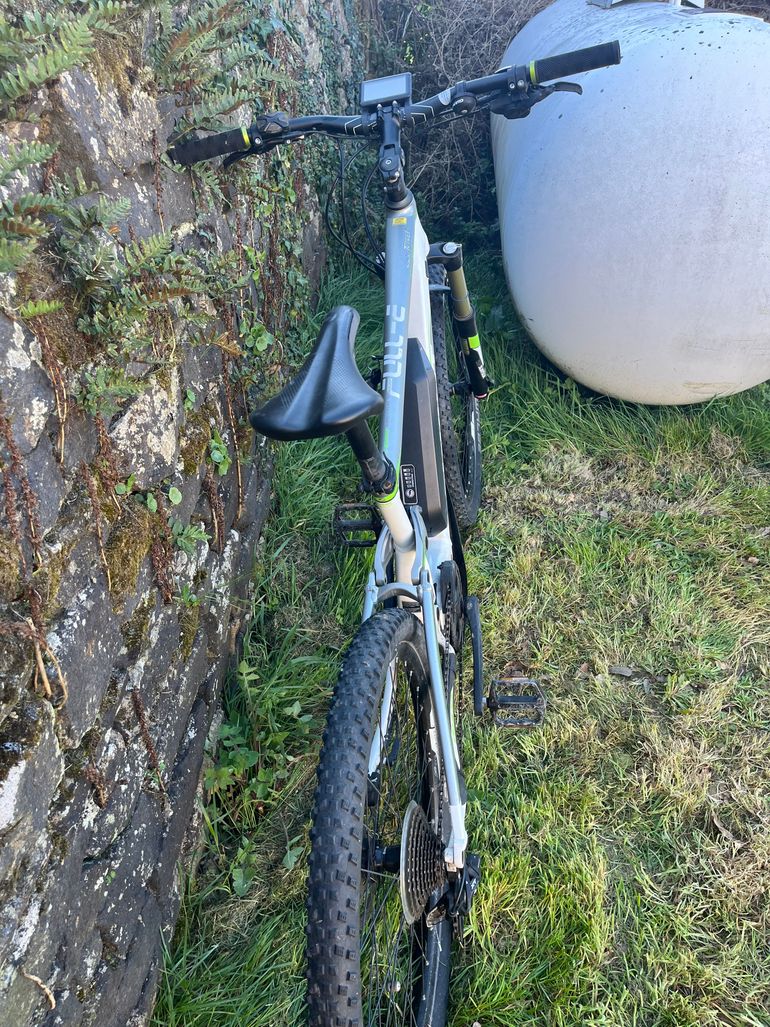 Used Giant Full-E+ 3 2018 2018 Mountainbike, Light Gray, 27.5 — image 3 of 4