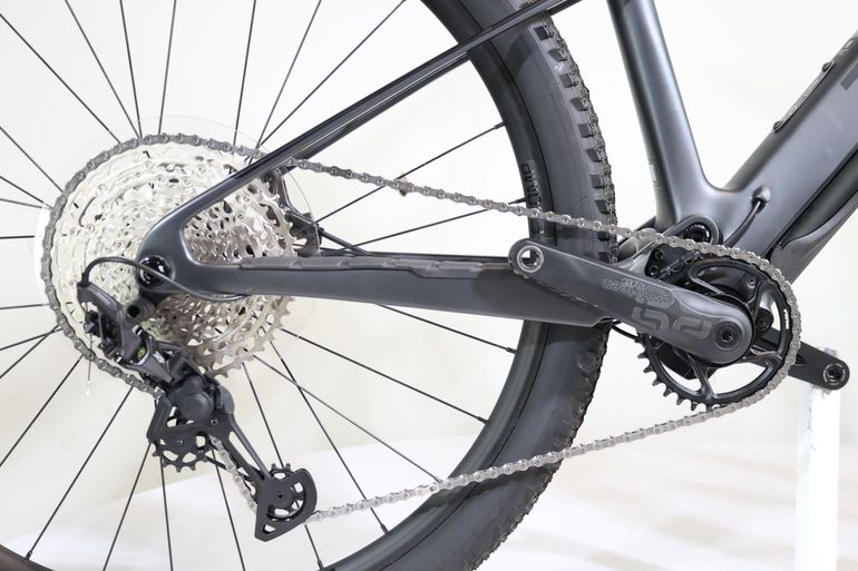 Used Trek E-Caliber 9.6 2022 2022 Mountainbike, Light Gray, 29 — image 5 of 5