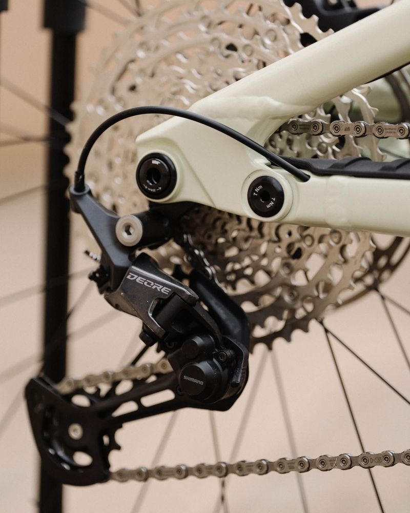 Used Cannondale Habit 4 2025 Mountainbike, White — image 2 of 3