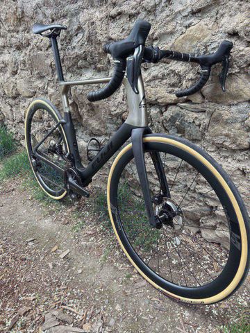 fuji kasane 1.3 2024 Road & Gravel d'occasion — image 2 sur 8