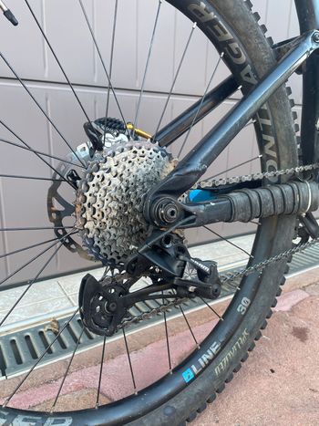 Used Trek Remedy 7 27.5 2018 2018 Mountainbike, Black, 27.5 — image 4 of 9